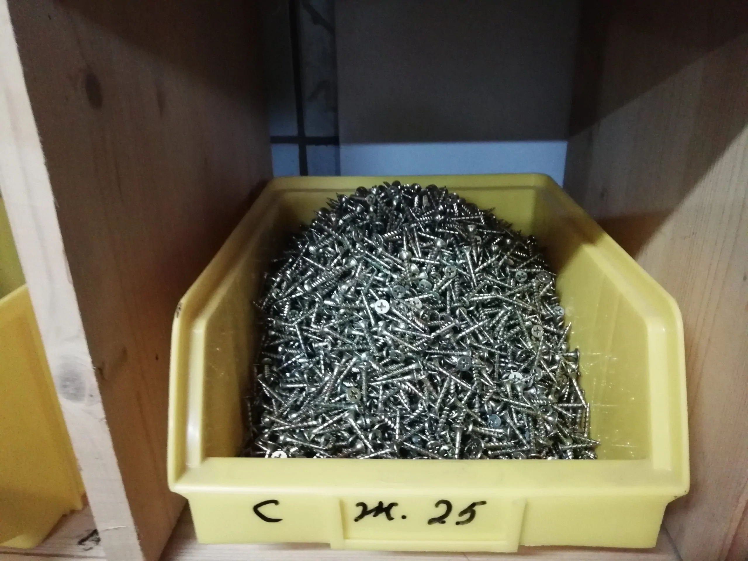 Саморез в ассортименте